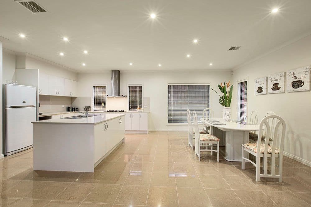 1 Anembo Court, DONCASTER VIC 3108, Doncaster - Thumbnail 3