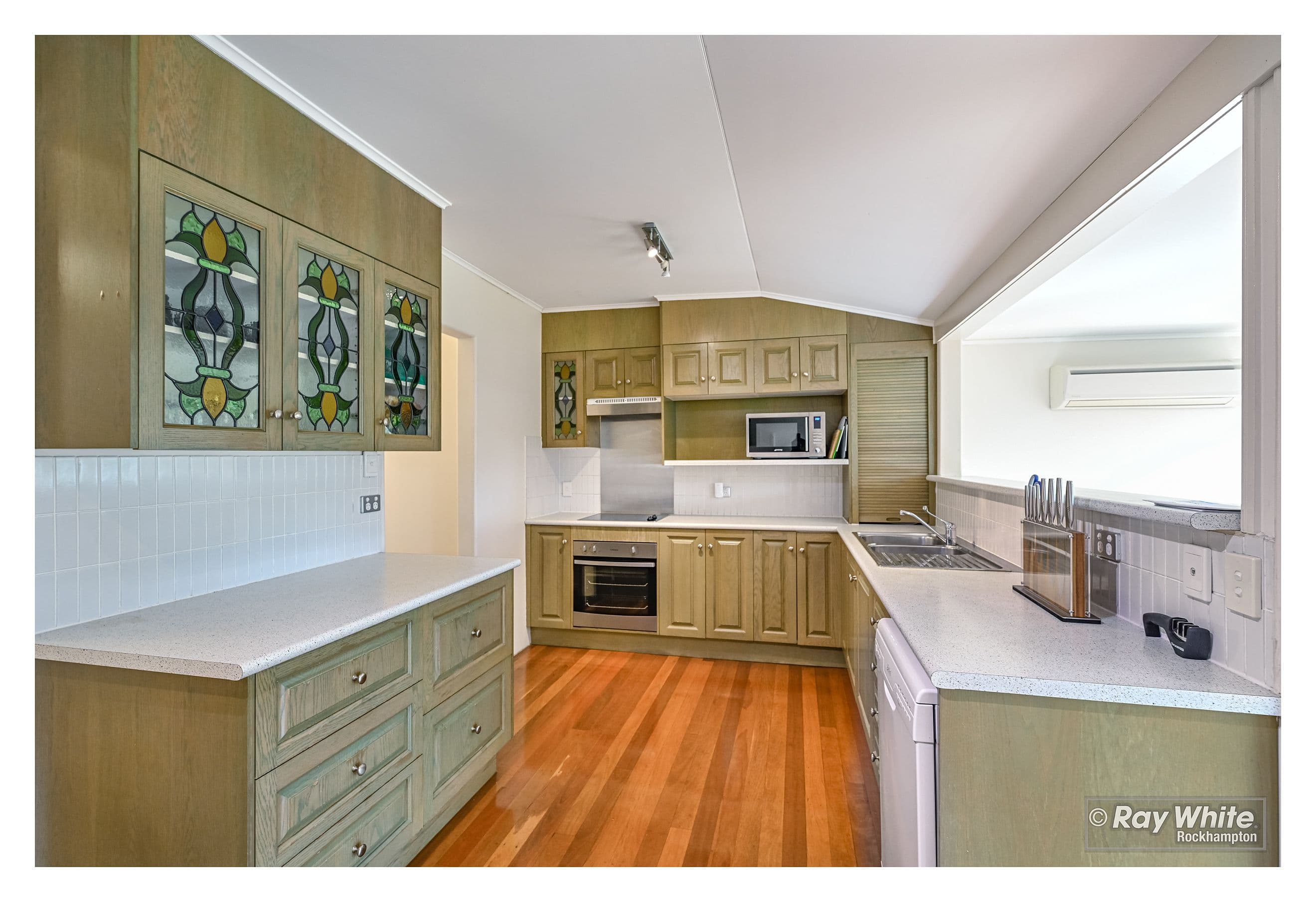 254 William Street, Allenstown QLD 4700, Allenstown - Thumbnail 3