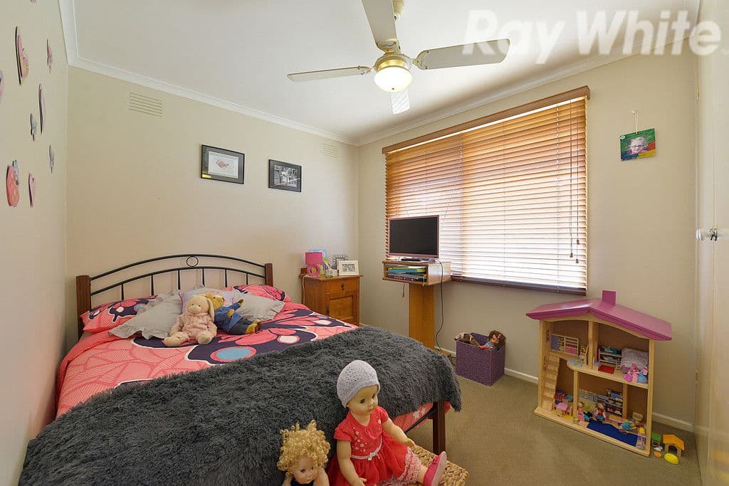 19 Haverstock Hill Close, Endeavour Hills VIC 3802, Endeavour Hills - Thumbnail 5