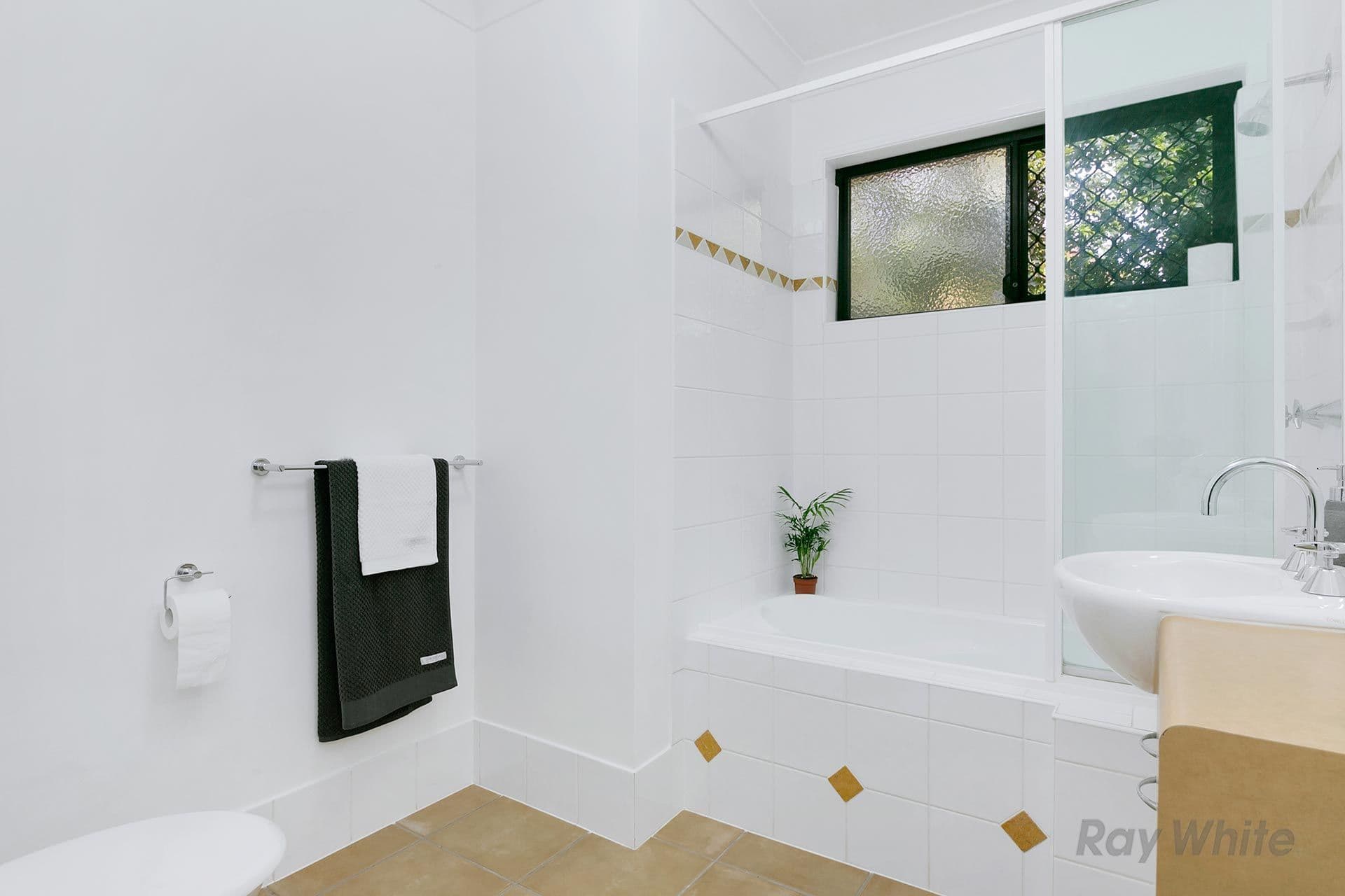 18 Pumice Street, Eight Mile Plains QLD 4113, Eight Mile Plains - Thumbnail 7
