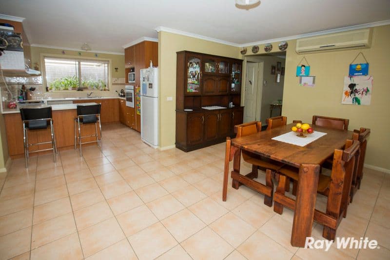 26 Grice Quadrant, PAKENHAM VIC 3810, Pakenham - Thumbnail 3
