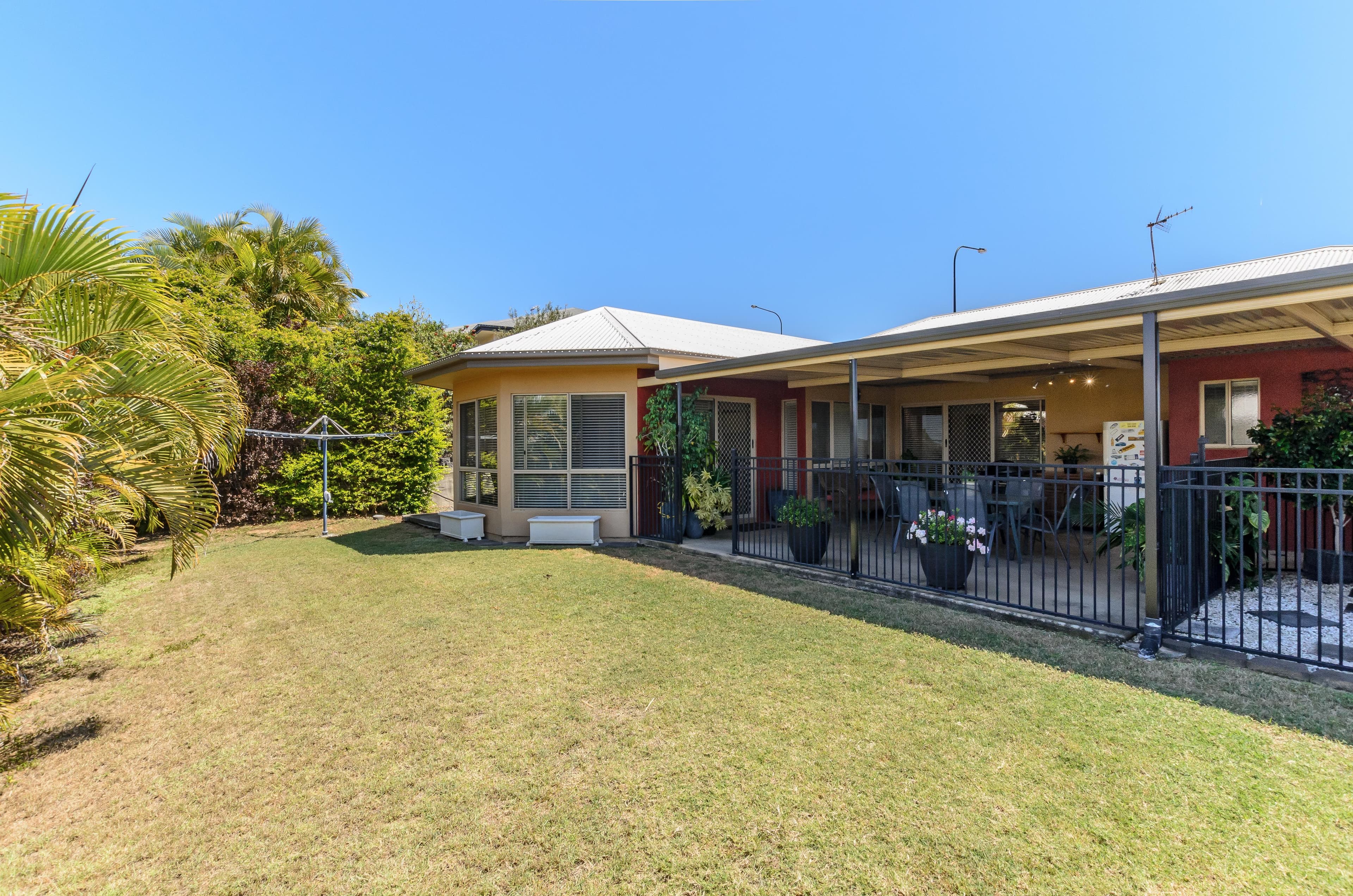 129 Emmadale Drive, New Auckland QLD 4680, New Auckland - Thumbnail 2