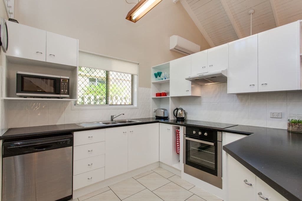 24 Woggle Street, Jamboree Heights QLD 4074, Jamboree Heights - Thumbnail 4