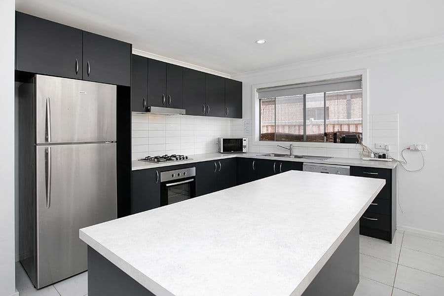 10 Triandra Drive, BROOKFIELD VIC 3338, Brookfield - Thumbnail 2