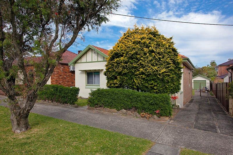 15 Leslie Road, BEXLEY NSW 2207, Bexley - Thumbnail 2