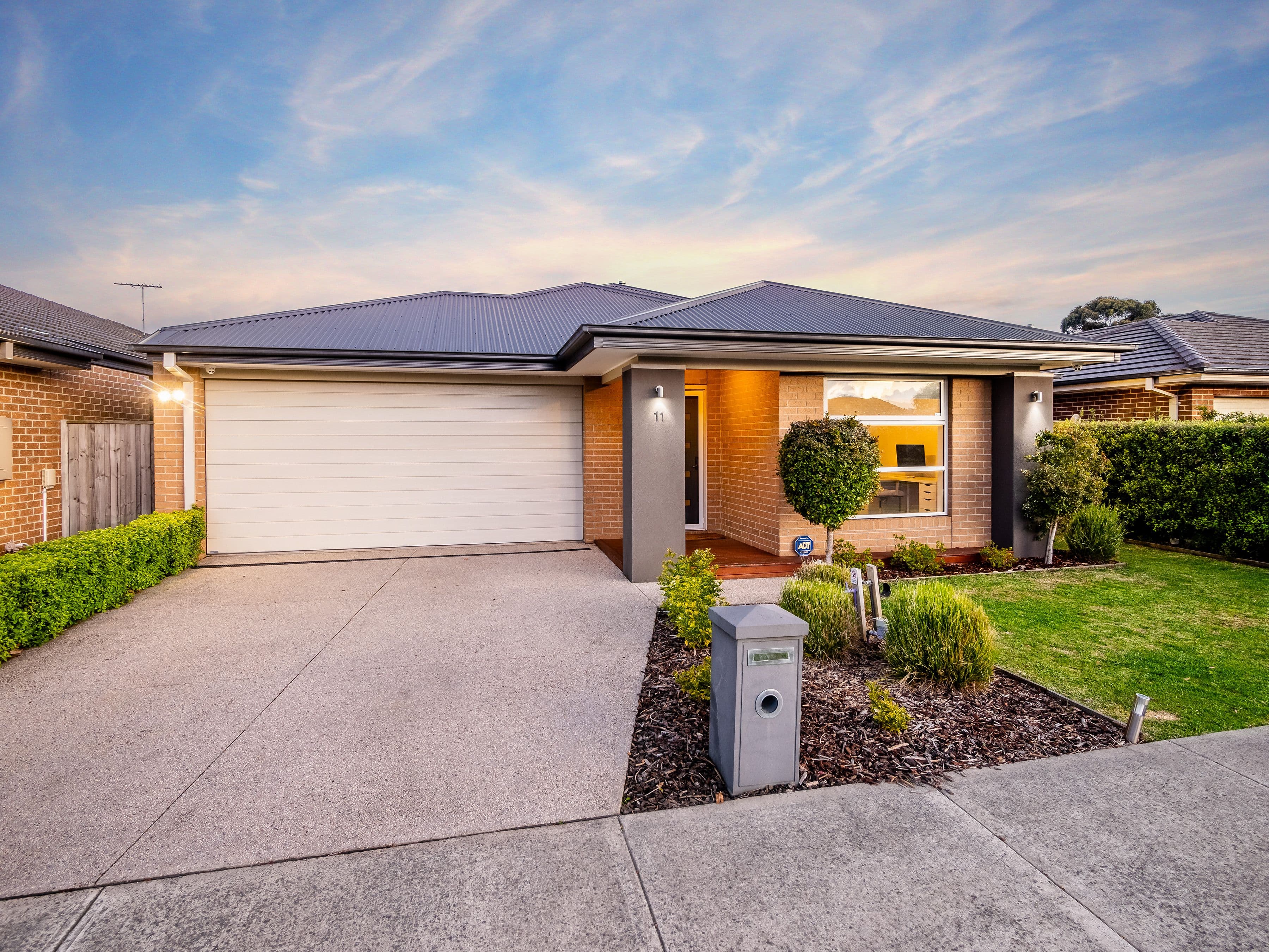 11 Omeara Crescent, Cranbourne East VIC 3977, Cranbourne East - Image 1