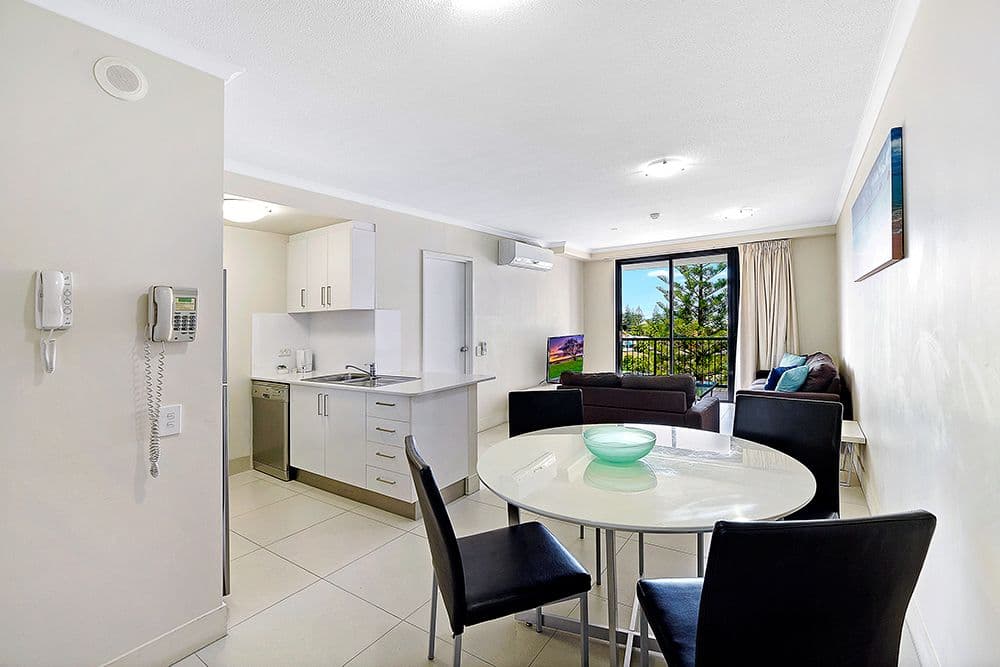 32 Surf Parade, Broadbeach QLD 4218, Broadbeach - Thumbnail 2