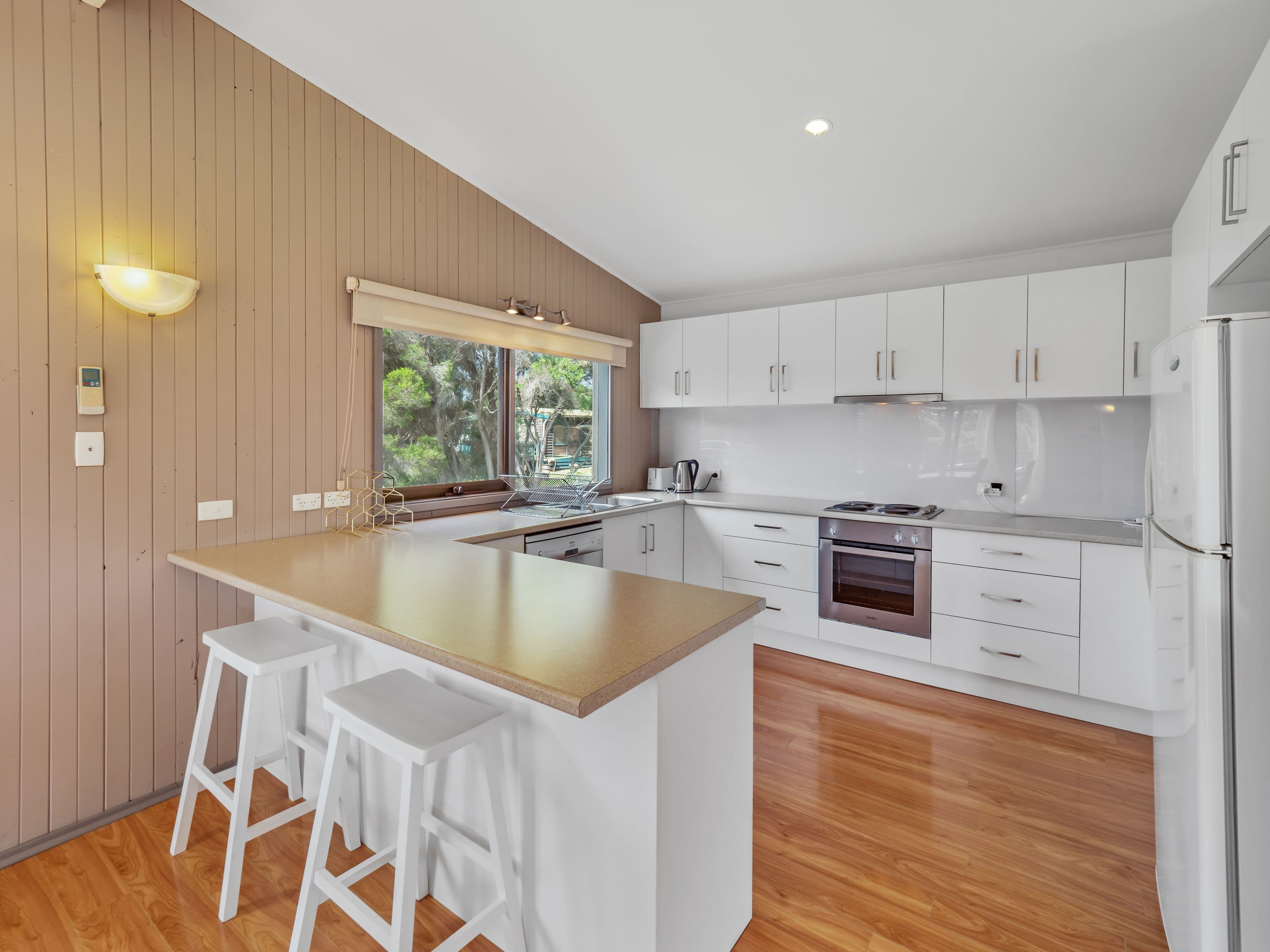 25 Phillip Island Road, Sunset Strip VIC 3922, Sunset Strip - Thumbnail 2