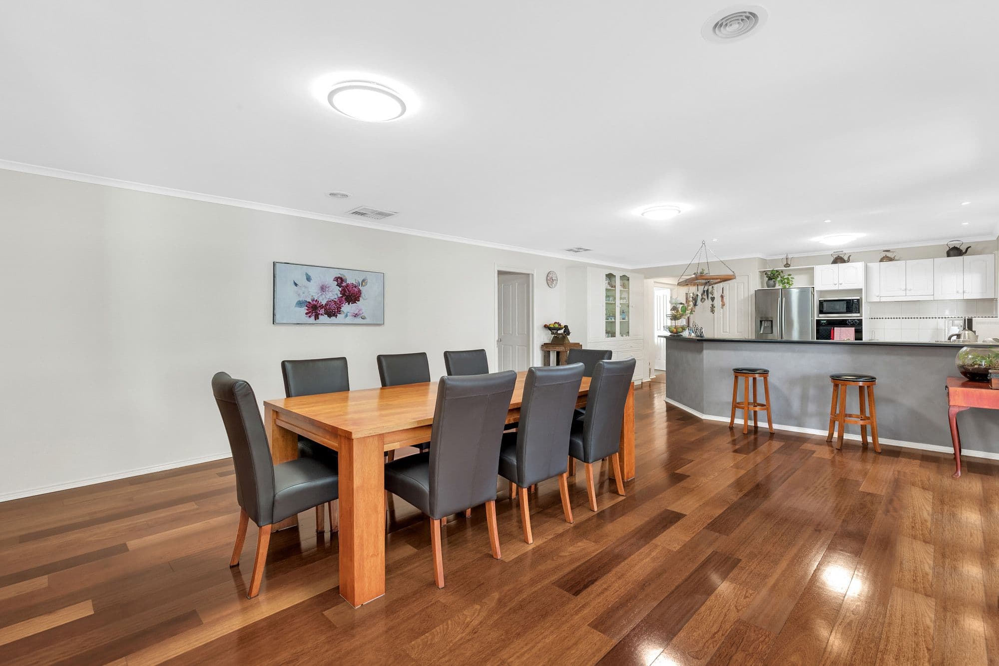 36 Brookville Avenue, Werribee VIC 3030, Werribee - Thumbnail 3