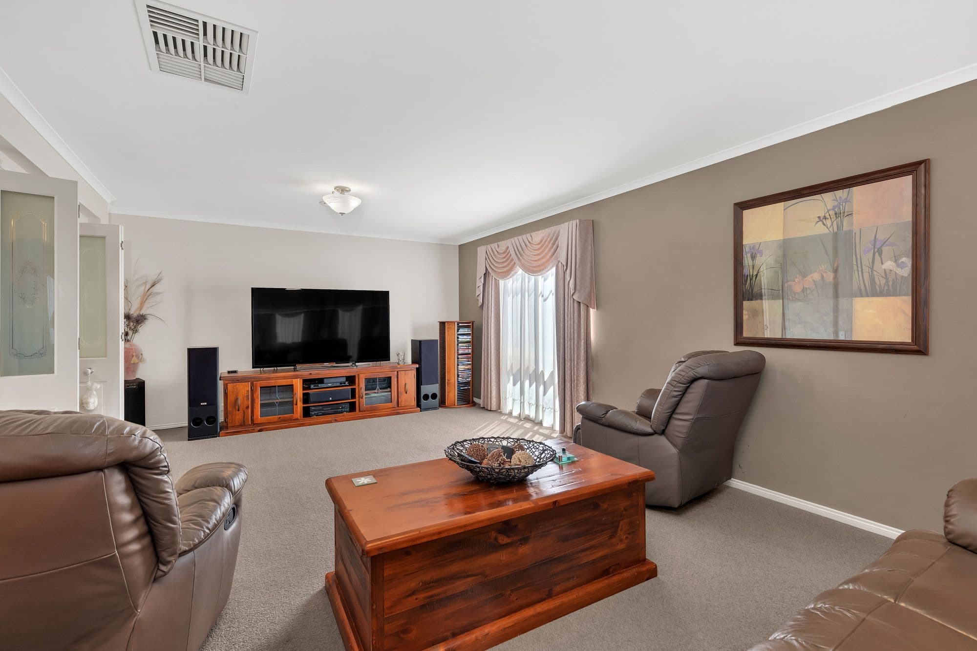 36 Brookville Avenue, Werribee VIC 3030, Werribee - Thumbnail 5