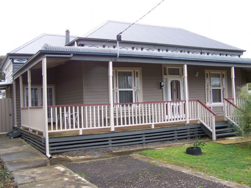 12 Dundas Street, ST ARNAUD VIC 3478, St Arnaud - Thumbnail 2