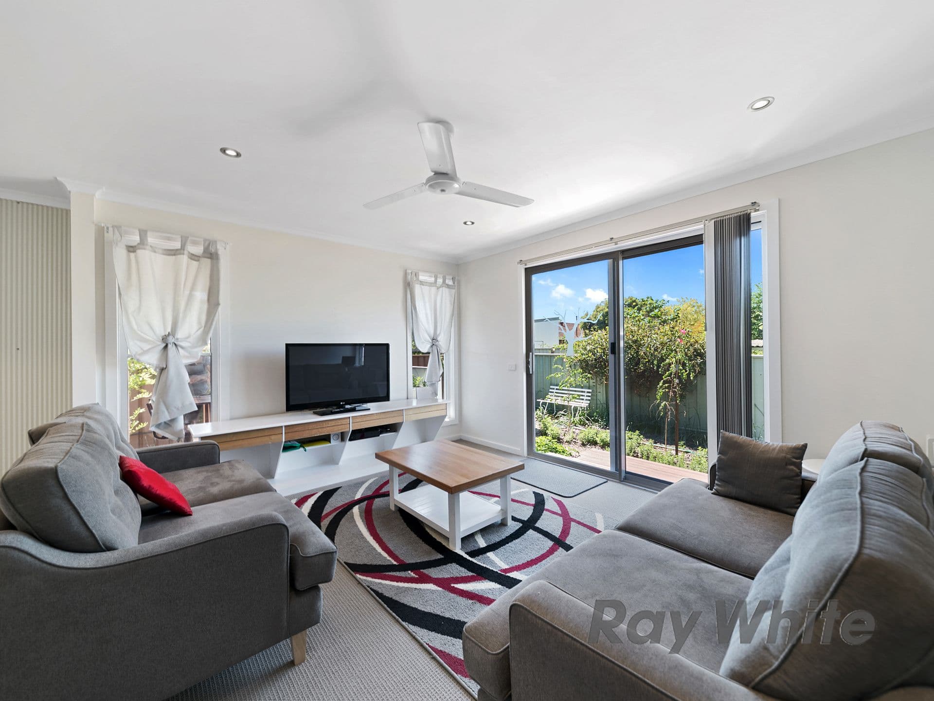 37 Thomas Street, Benalla VIC 3672, Benalla - Thumbnail 4
