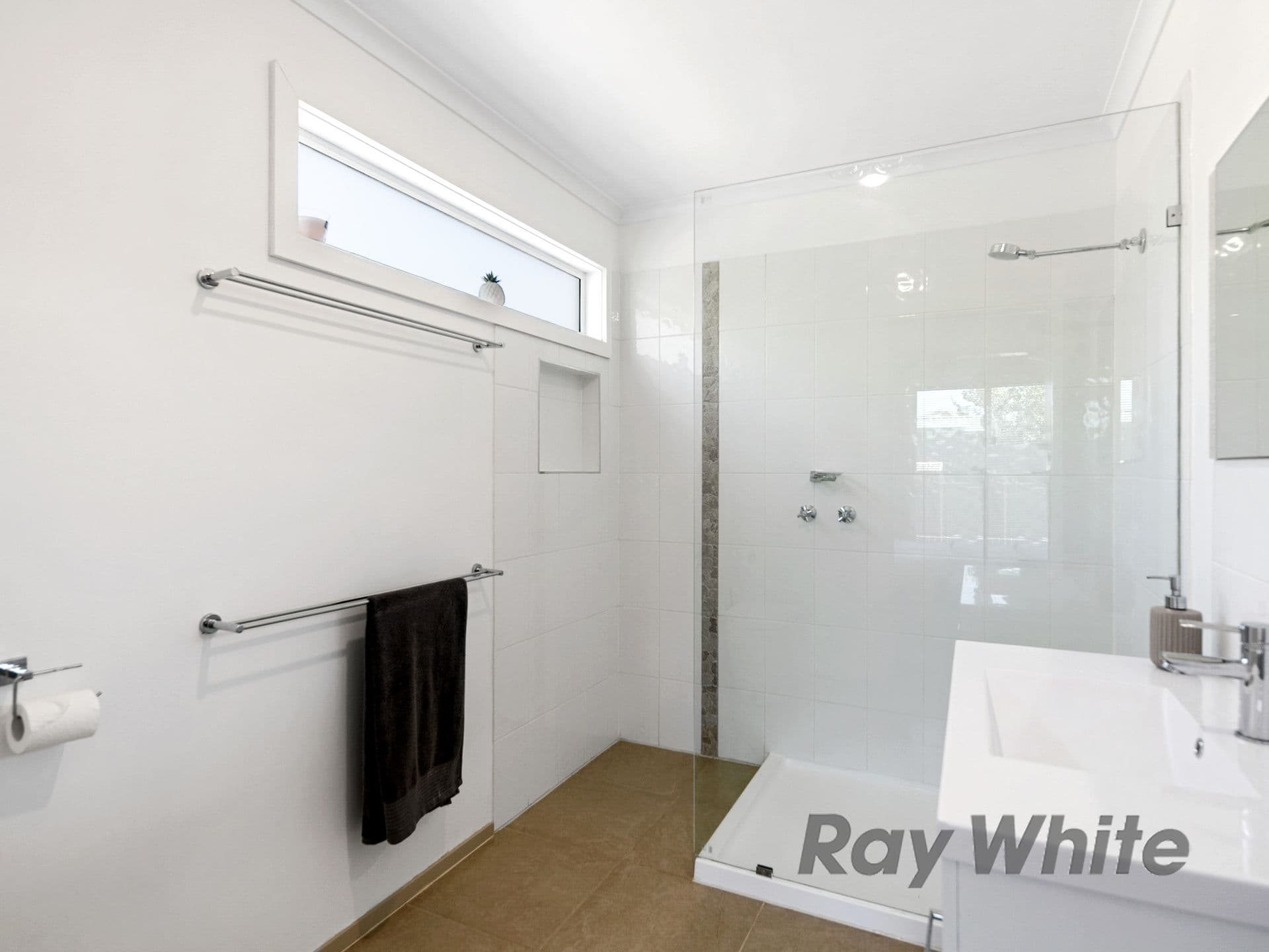 37 Thomas Street, Benalla VIC 3672, Benalla - Thumbnail 6
