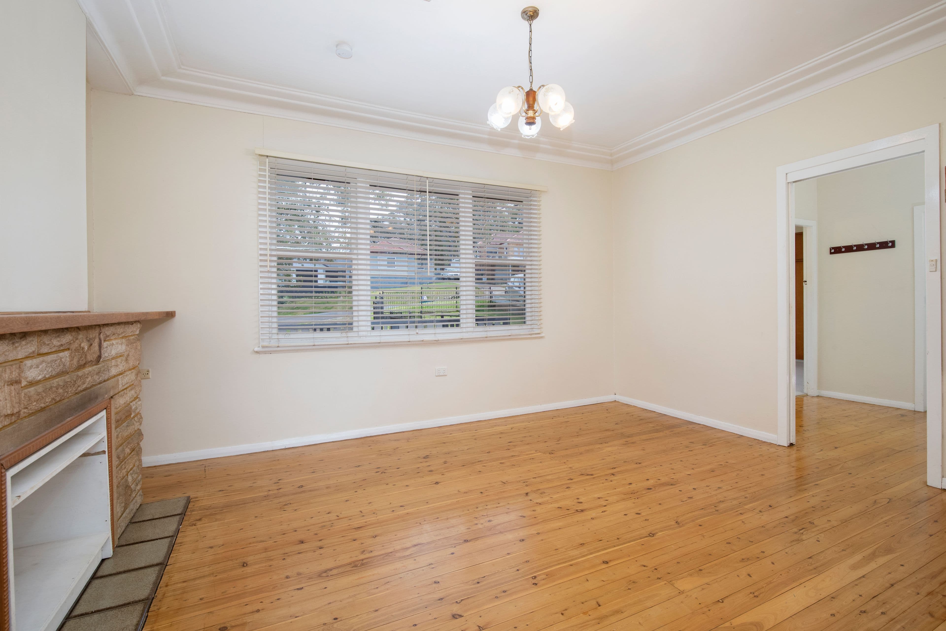 34 Algona Road, Charlestown NSW 2290, Charlestown - Thumbnail 2