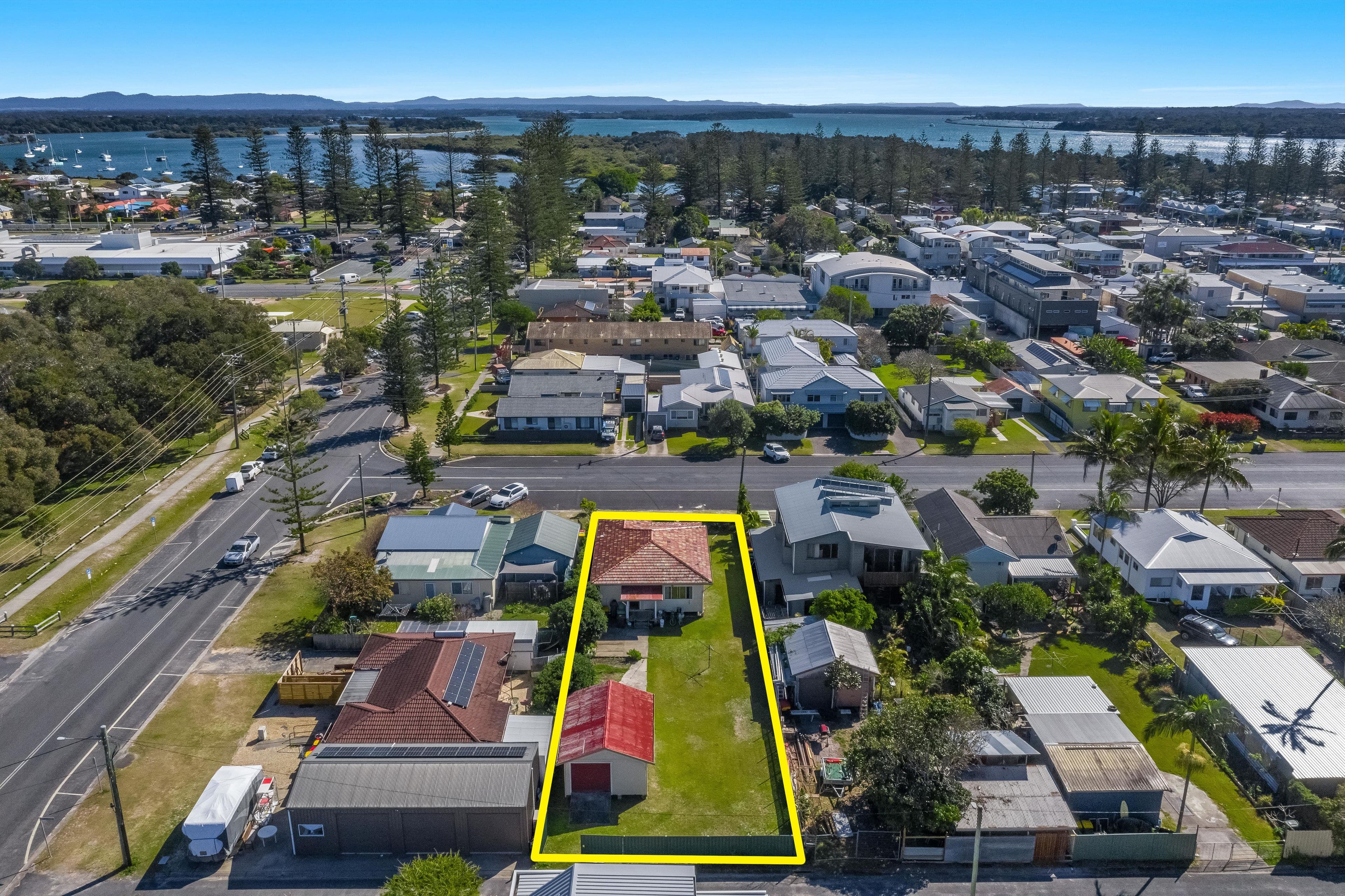 26 Beach Street, Yamba NSW 2464, Yamba - Thumbnail 2