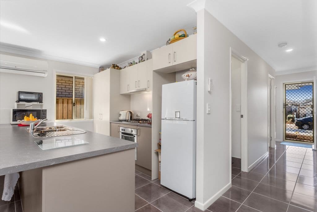 26 Watarrka Avenue, Fitzgibbon QLD 4018, Fitzgibbon - Thumbnail 2
