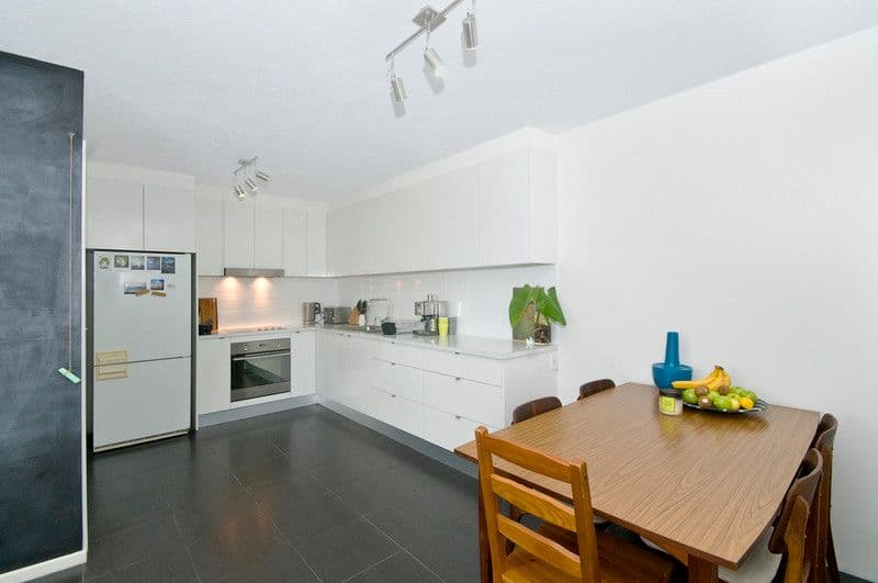 21 Fifteenth Avenue, PALM BEACH QLD 4221, Palm Beach - Thumbnail 2
