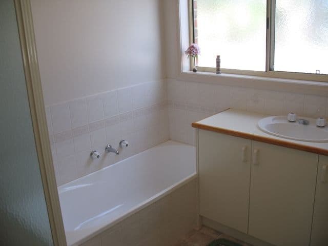 6 Collina Court, WARRNAMBOOL VIC 3280, Warrnambool - Thumbnail 5