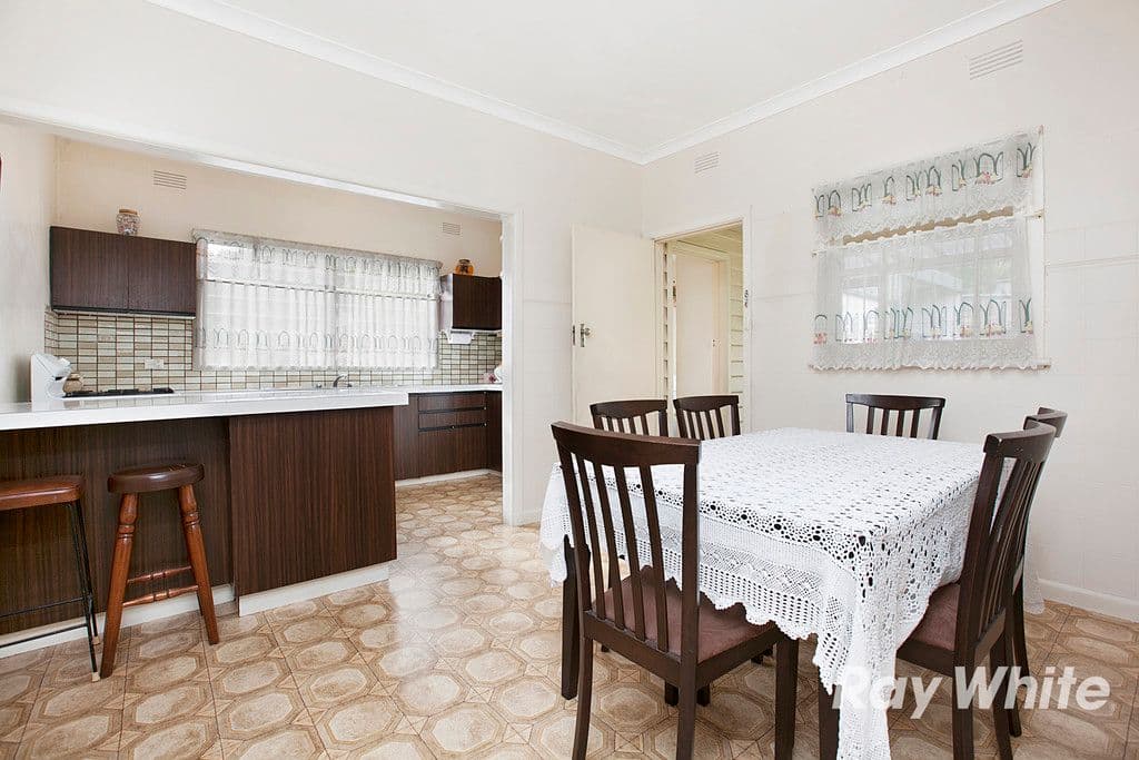 14 Joan Avenue, Ferntree Gully VIC 3156, Ferntree Gully - Thumbnail 5