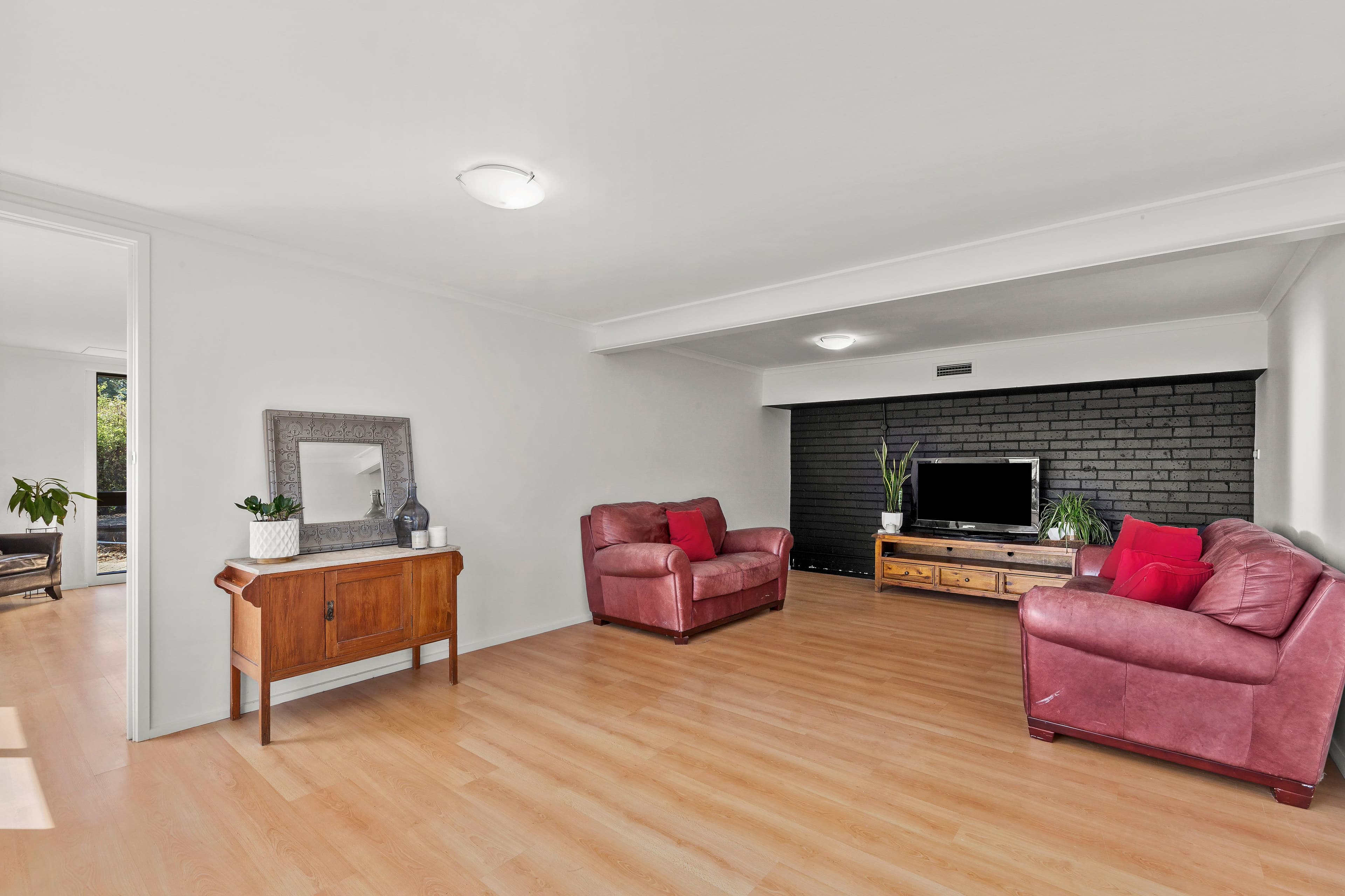 5 Shadowplay Road, Mooroolbark VIC 3138, Mooroolbark - Thumbnail 2