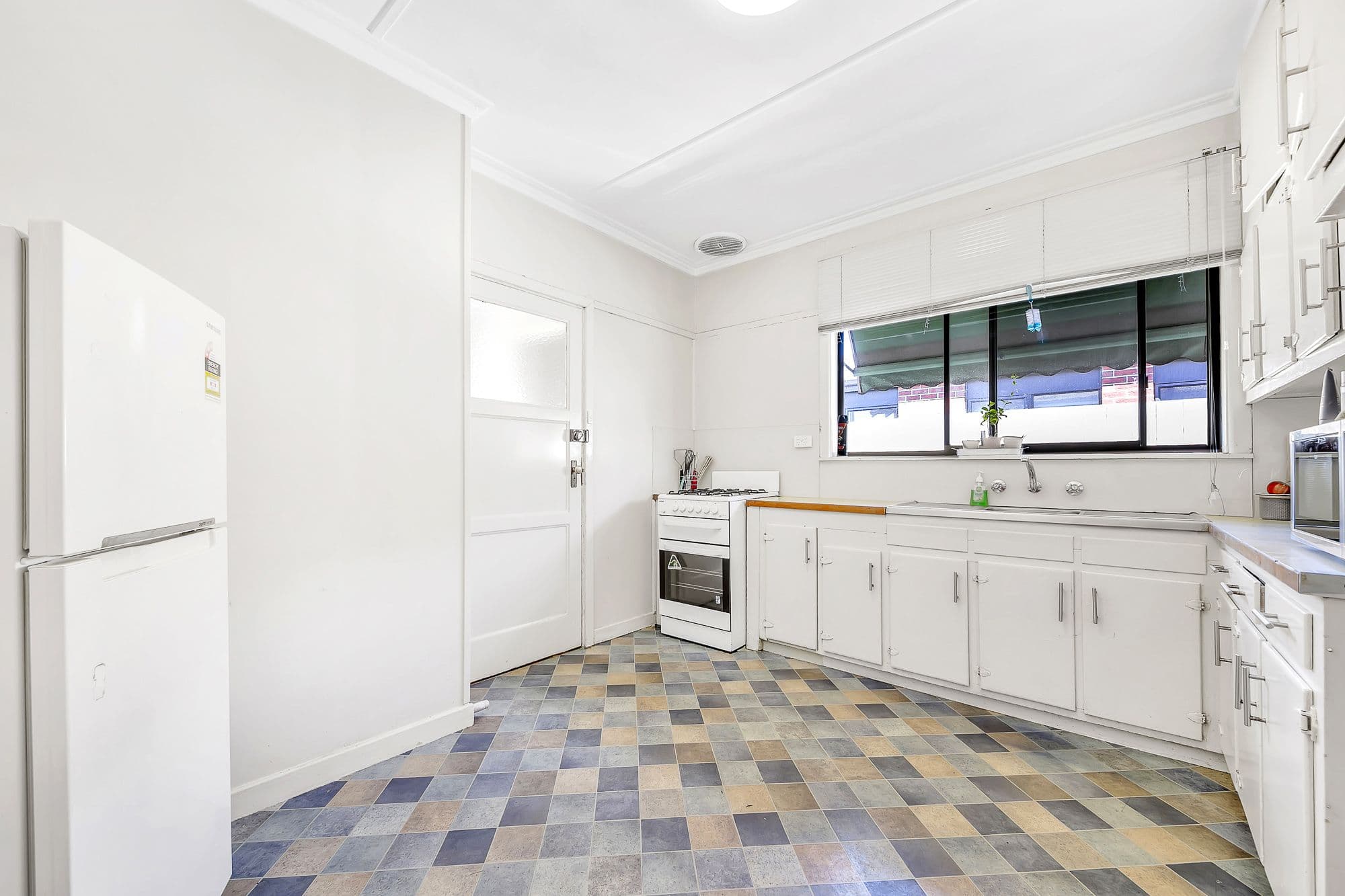 81 Cox Road, Norlane VIC 3214, Norlane - Thumbnail 3