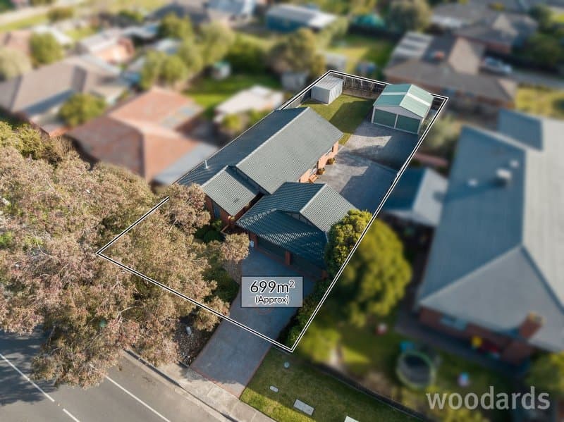 12 Gleneagles Drive, Sunbury - Image 1