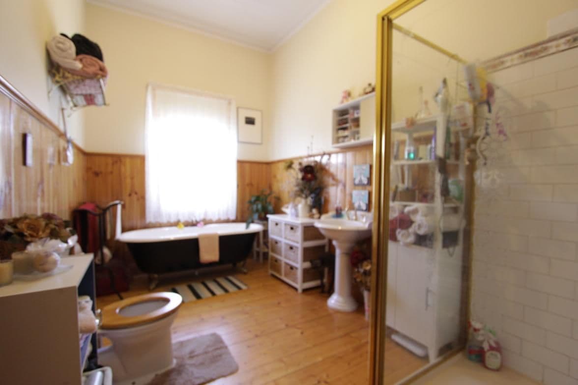 24 Harney Street, NORTH BENDIGO VIC 3550, North Bendigo - Thumbnail 7