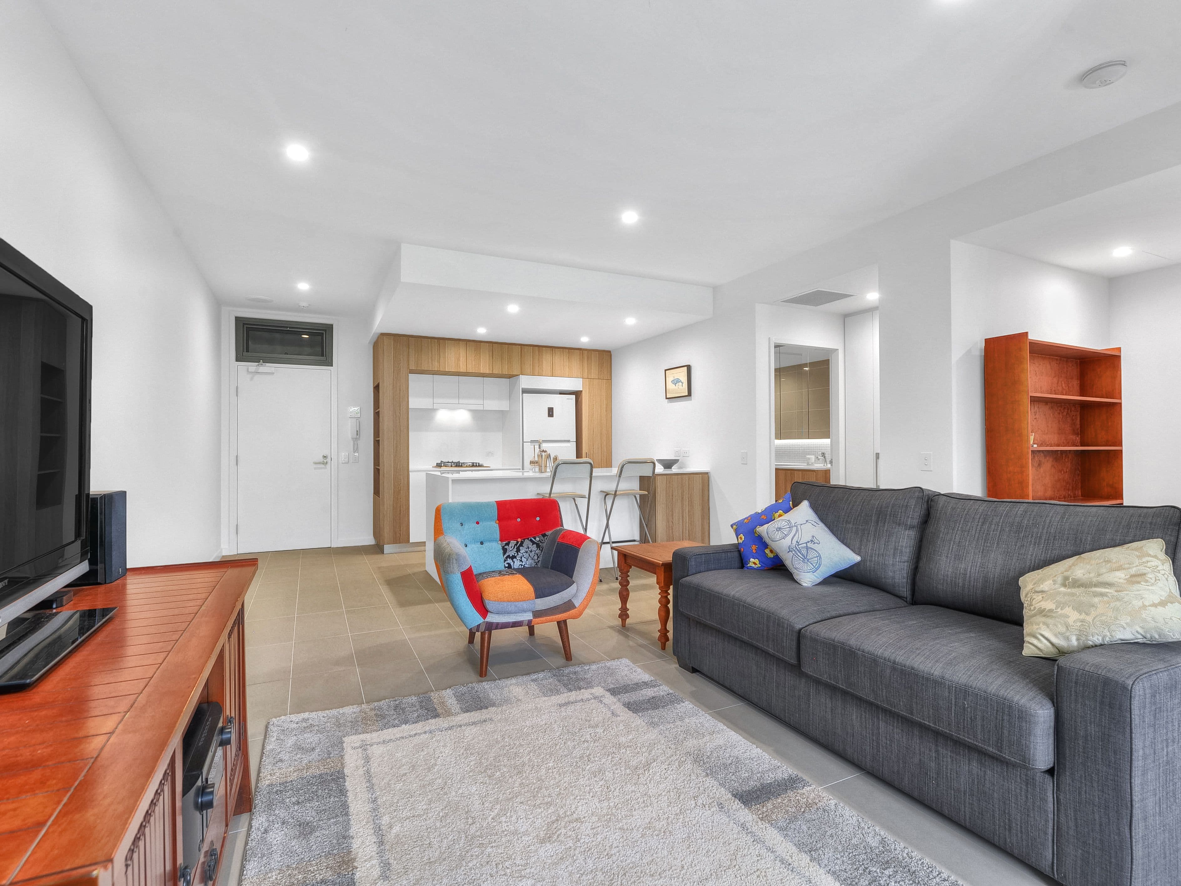 18 Parkside Circuit, Hamilton QLD 4007, Hamilton - Thumbnail 2