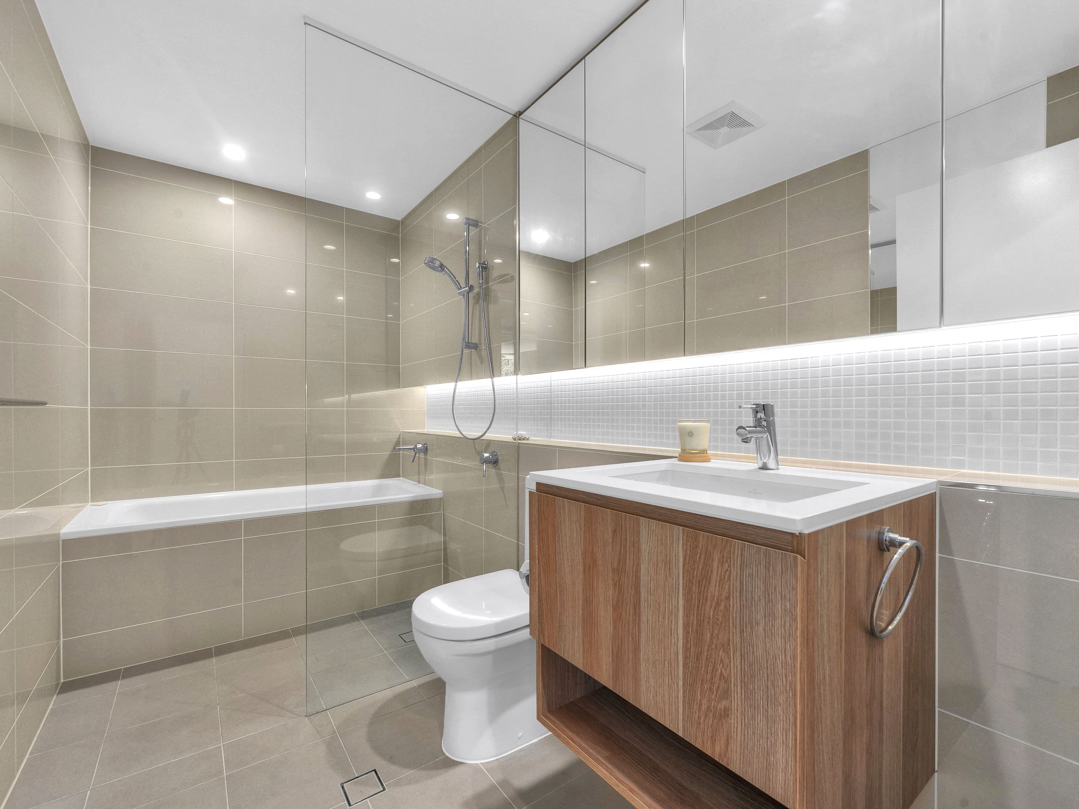 18 Parkside Circuit, Hamilton QLD 4007, Hamilton - Thumbnail 6