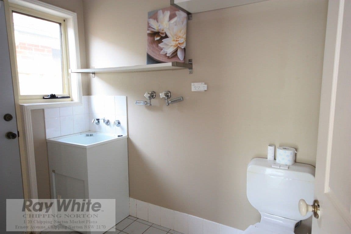 8 Kaputar Court, WATTLE GROVE NSW 2173, Wattle Grove - Thumbnail 7