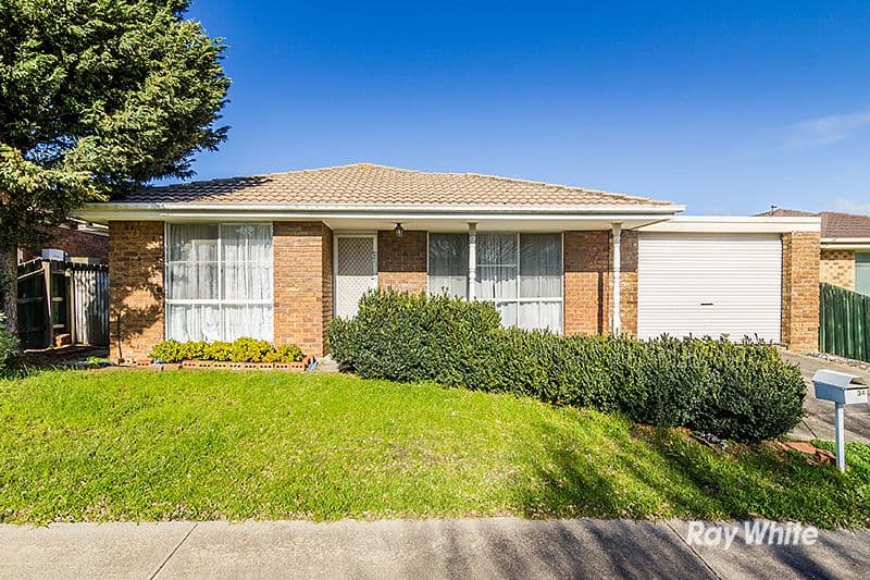 34 Bates Street, Cranbourne West VIC 3977, Cranbourne West - Image 1