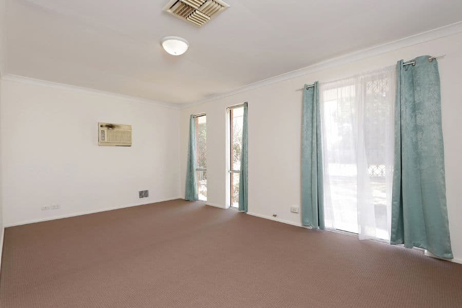 19 Greenough Way, Gosnells WA 6110, Gosnells - Thumbnail 5