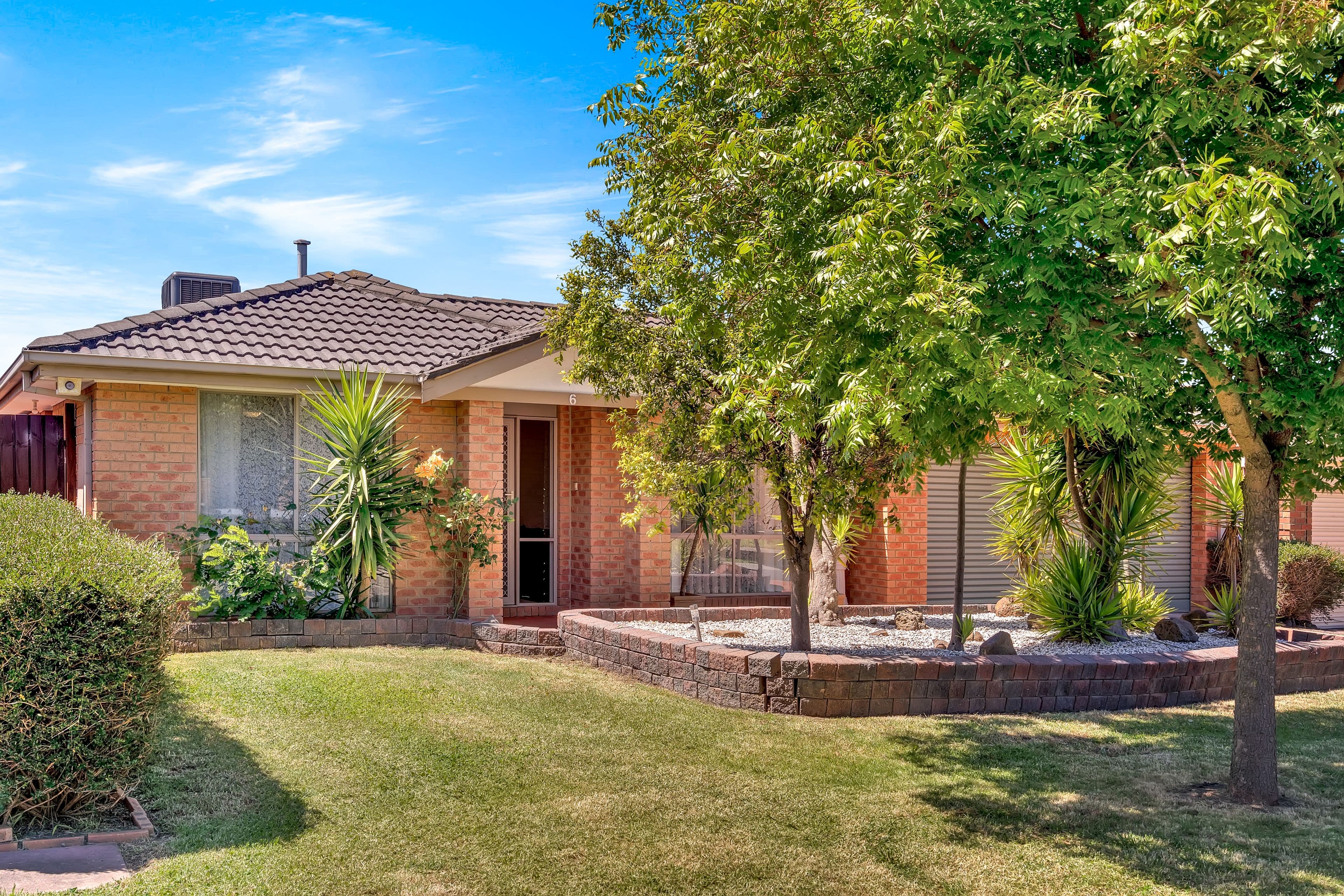 6 Abbott Court, Craigieburn VIC 3064, Craigieburn - Thumbnail 2