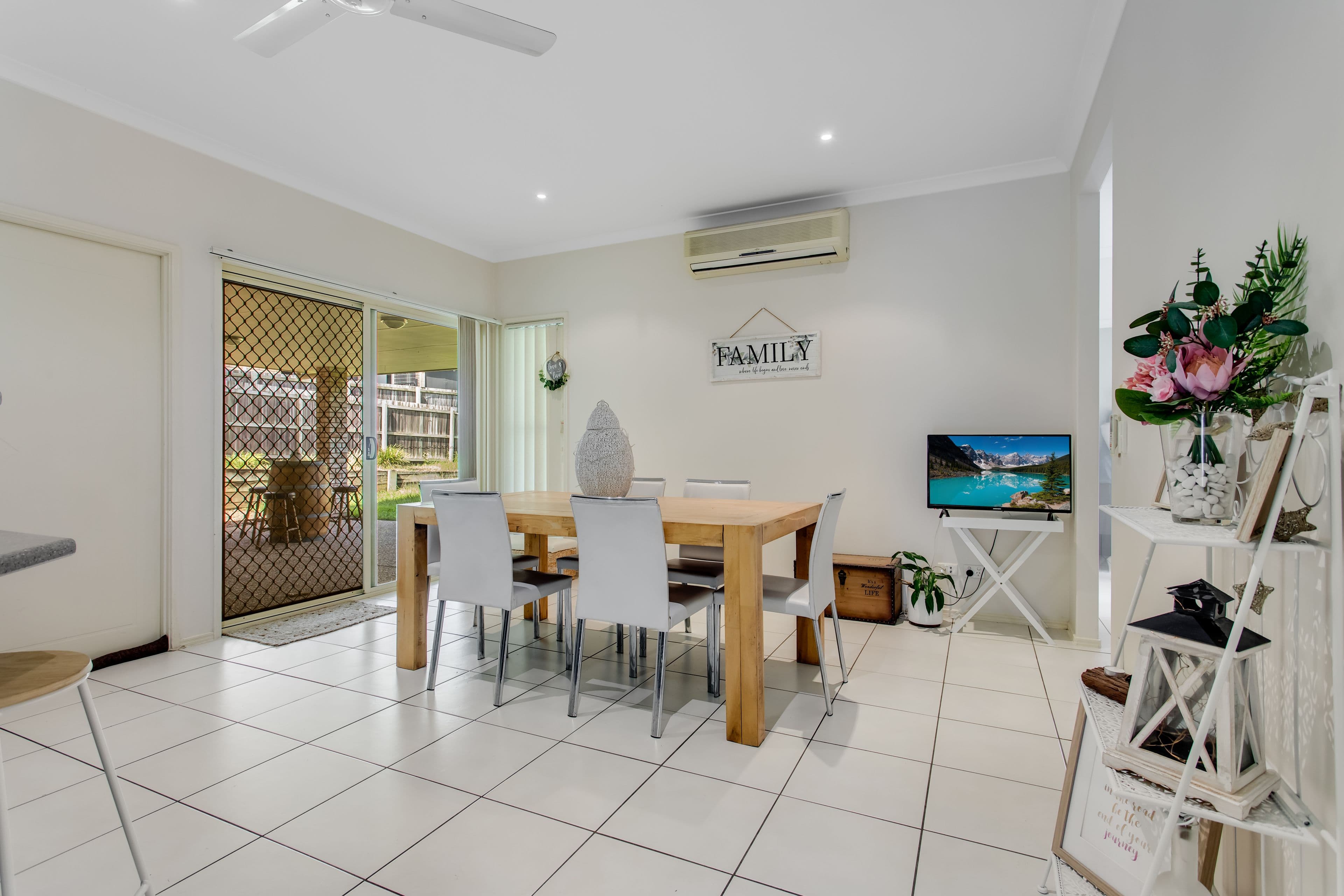 32 Barrine Place, Narangba QLD 4504, Narangba - Thumbnail 5