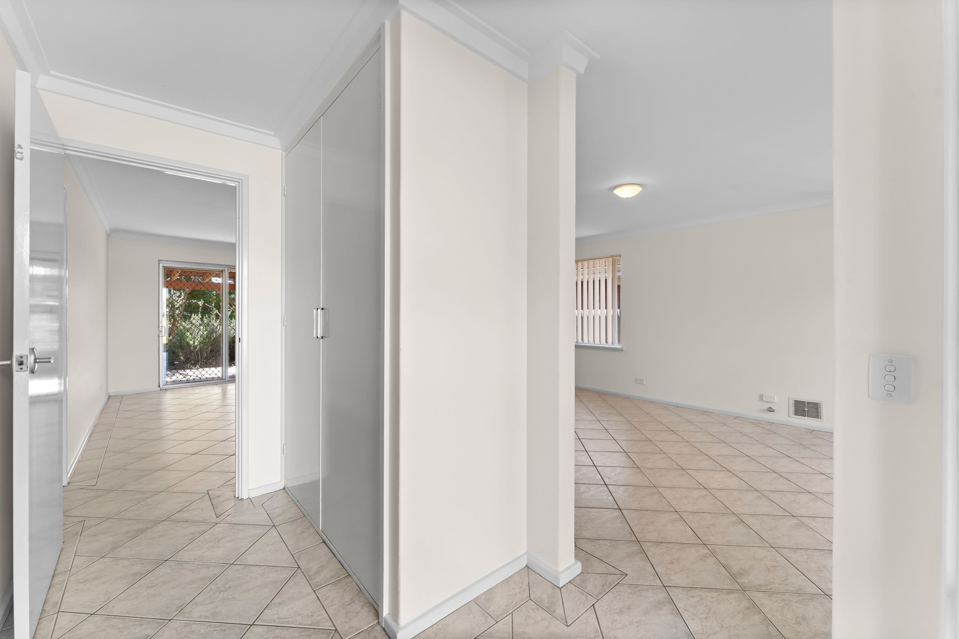 30 Arkwell Avenue, Rockingham WA 6168, Rockingham - Thumbnail 4