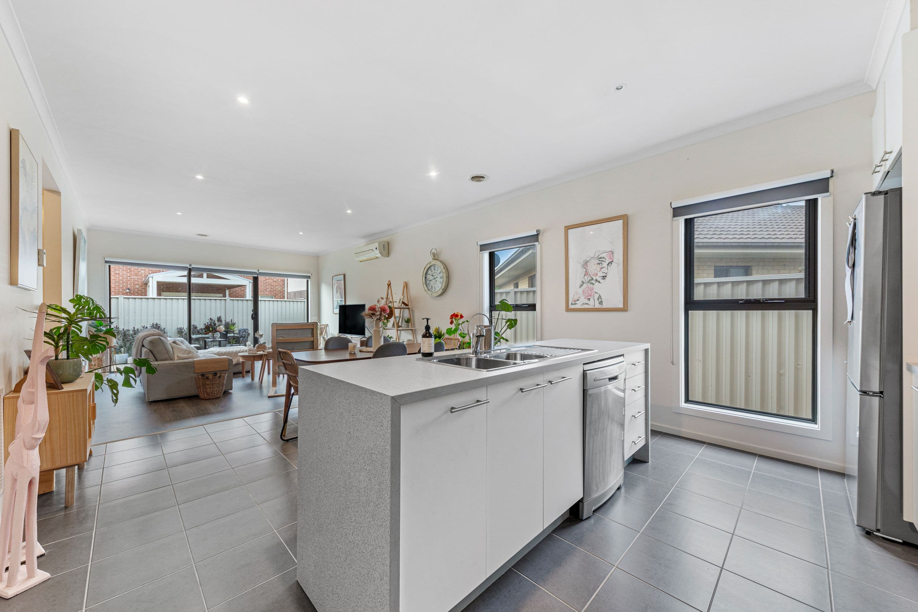 11 Portland Road, Pakenham VIC 3810, Pakenham - Thumbnail 4