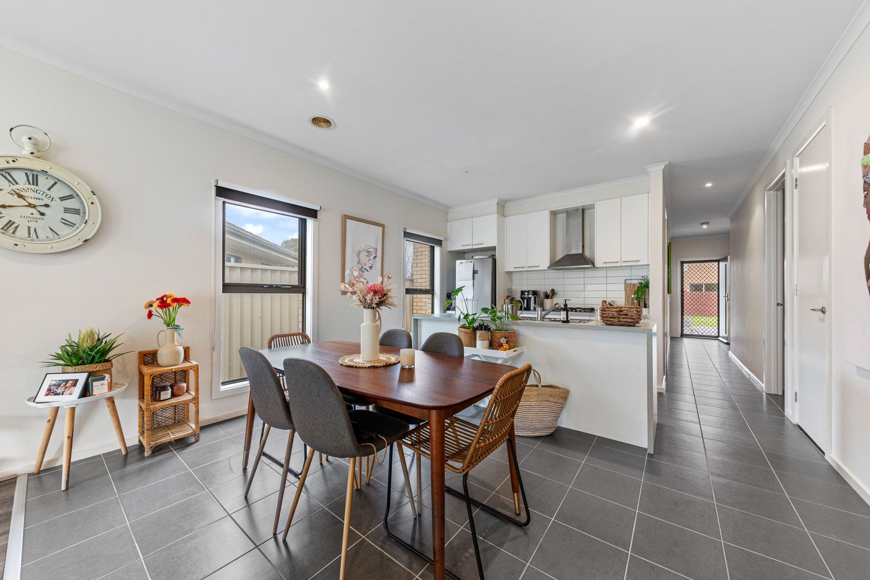 11 Portland Road, Pakenham VIC 3810, Pakenham - Thumbnail 5