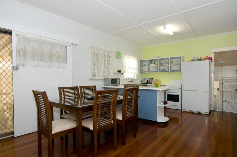 34 Suller Street, CALOUNDRA QLD 4551, Caloundra - Thumbnail 5