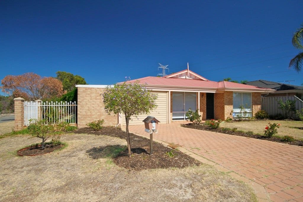 9 Pikes Close, CAVERSHAM WA 6055, Caversham - Thumbnail 2
