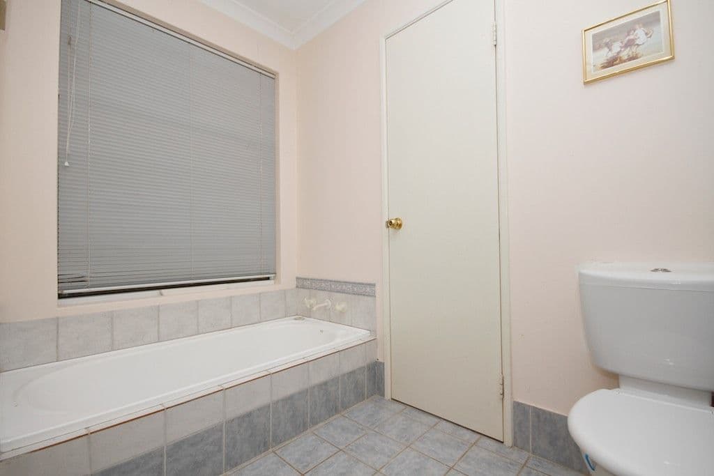 9 Pikes Close, CAVERSHAM WA 6055, Caversham - Thumbnail 8