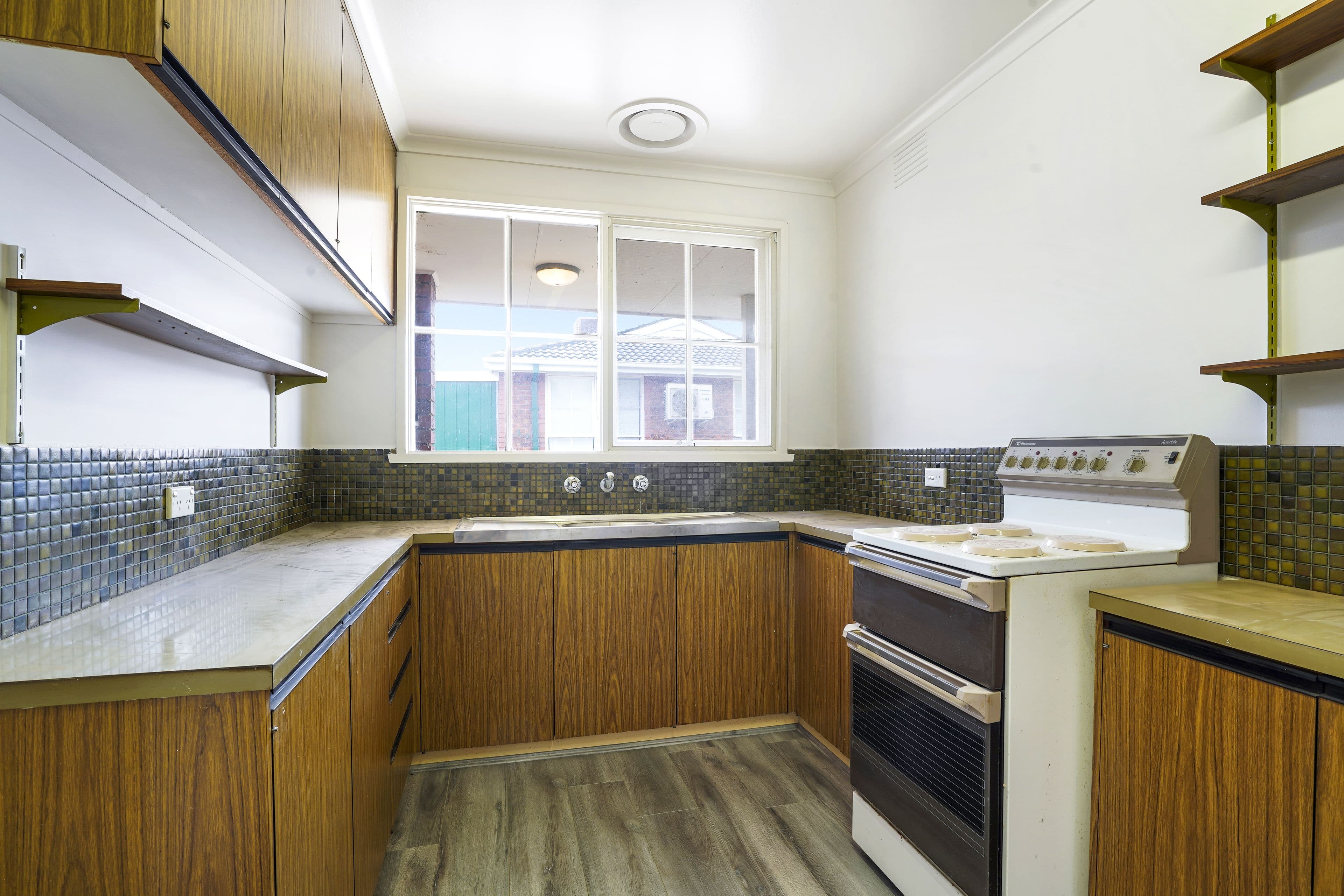 196 Corrigan Road, Noble Park VIC 3174, Noble Park - Thumbnail 4