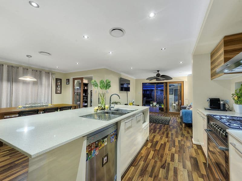 17 Frasers Road, Ashgrove QLD 4060, Ashgrove - Thumbnail 2