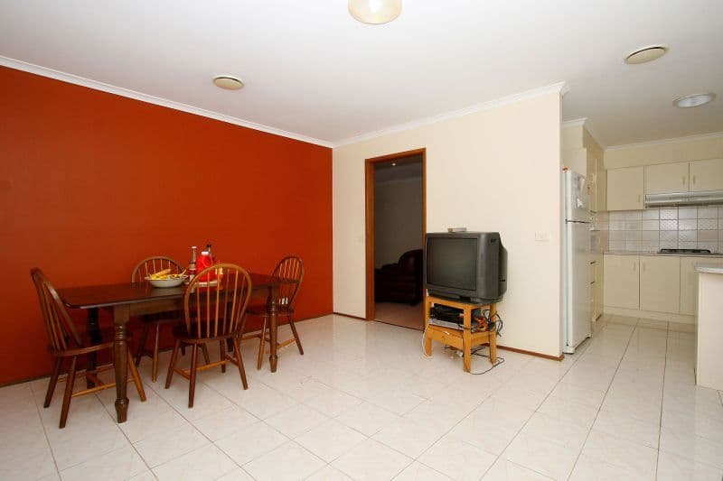 7 Brentfield Court, MILL PARK VIC 3082, Mill Park - Thumbnail 6