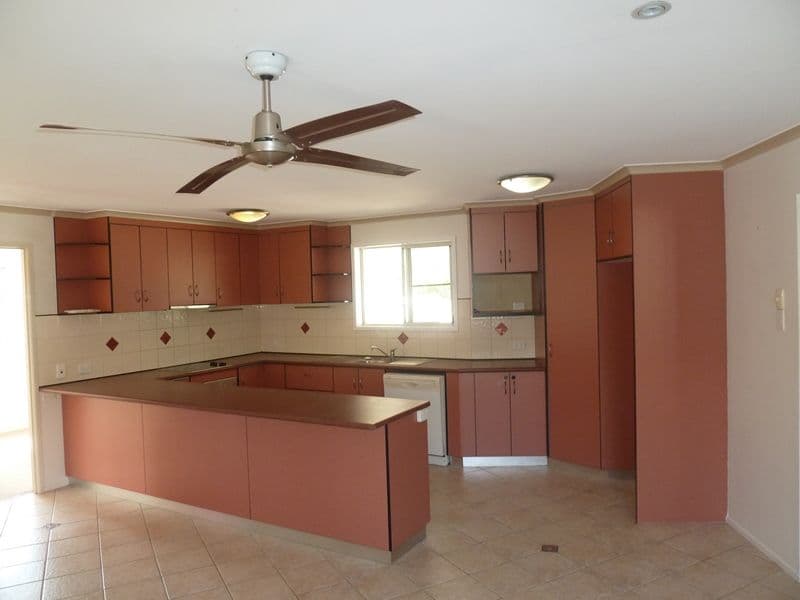 22 Hillend Road, GLENELLA QLD 4740, Glenella - Image 1