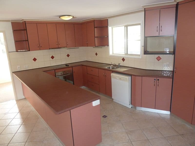 22 Hillend Road, GLENELLA QLD 4740, Glenella - Thumbnail 2
