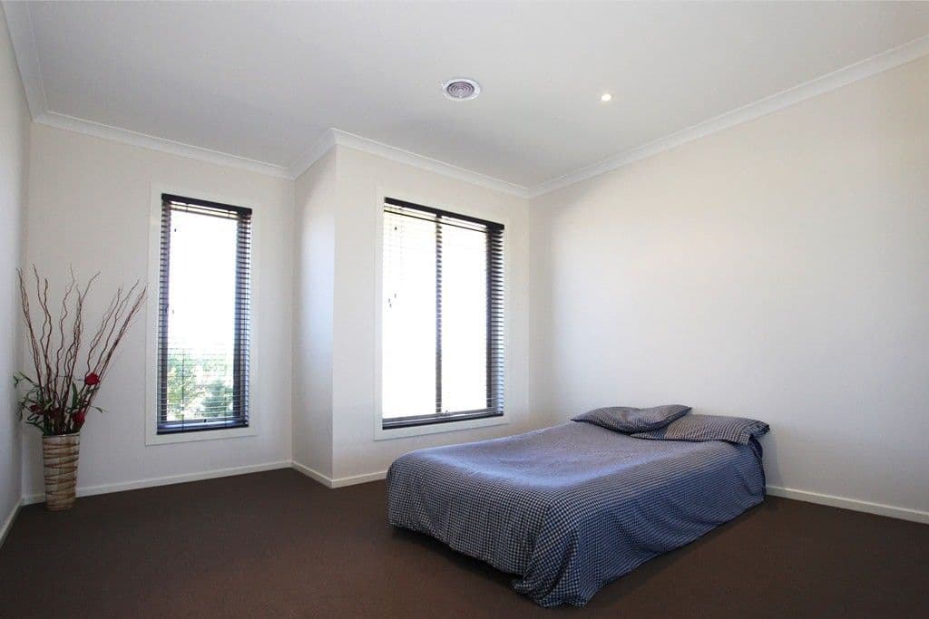 6 Umbrella Way, POINT COOK VIC 3030, Point Cook - Thumbnail 5