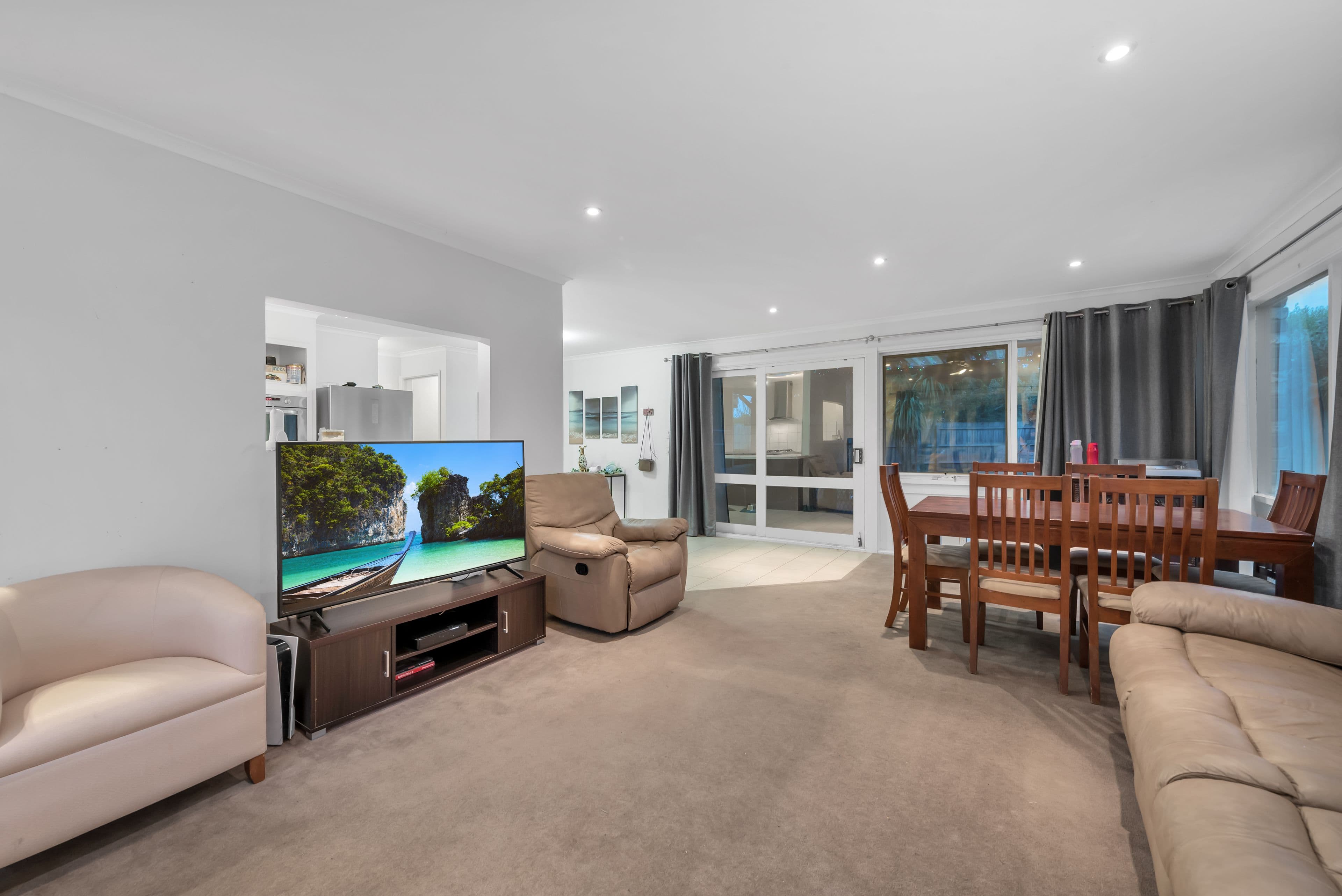 19 Garryowen Crescent, Narre Warren VIC 3805, Narre Warren - Thumbnail 6
