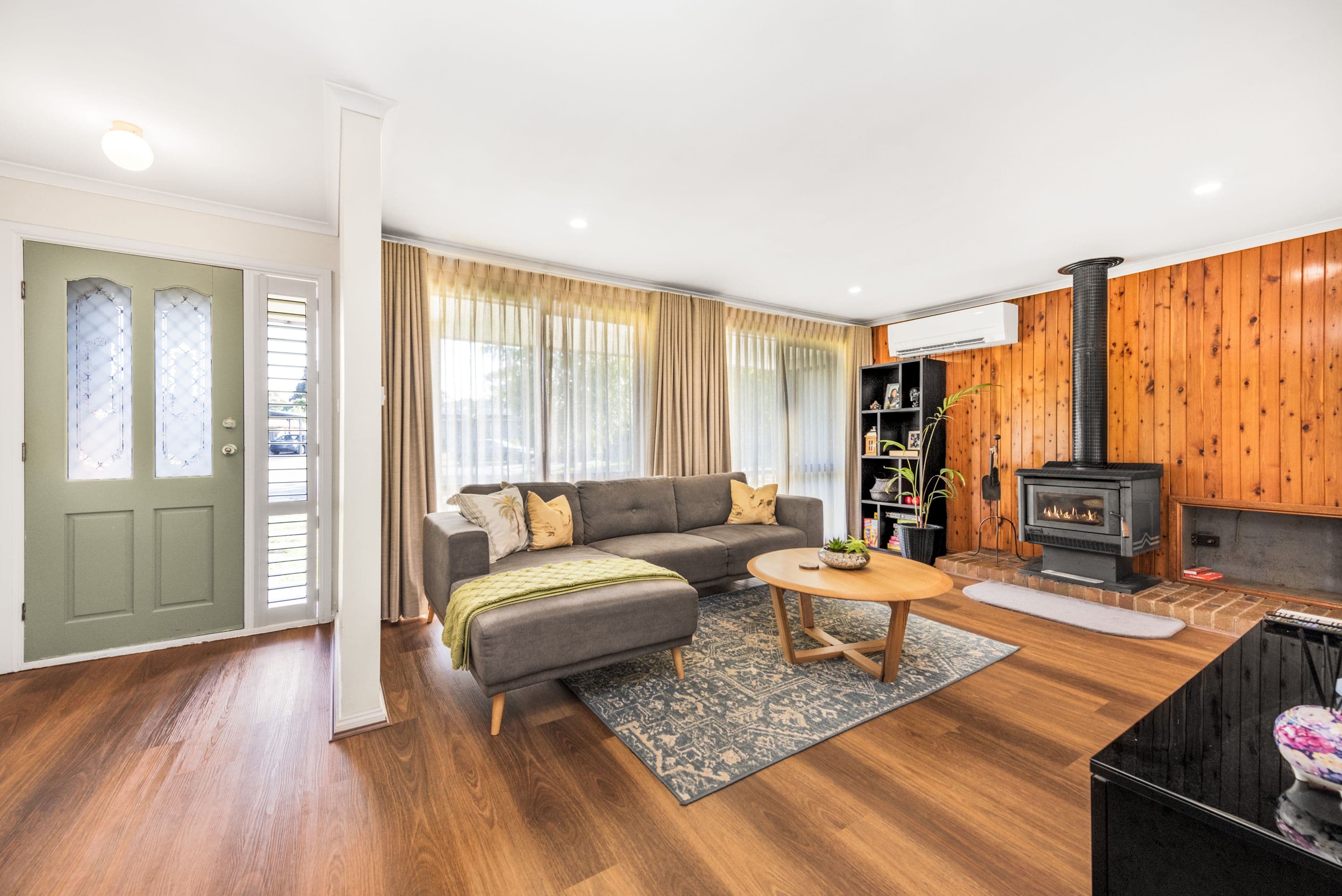 7 Greaves Court, Pakenham VIC 3810, Pakenham - Thumbnail 2