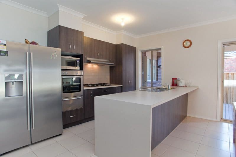 11 Mediterranean Way, EPPING VIC 3076, Epping - Thumbnail 2