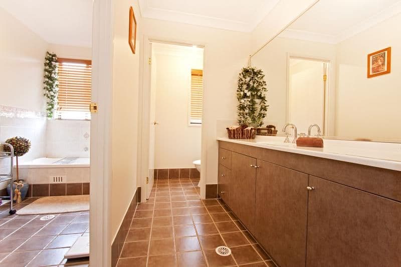 WEST HOXTON NSW 2171, West Hoxton - Thumbnail 7